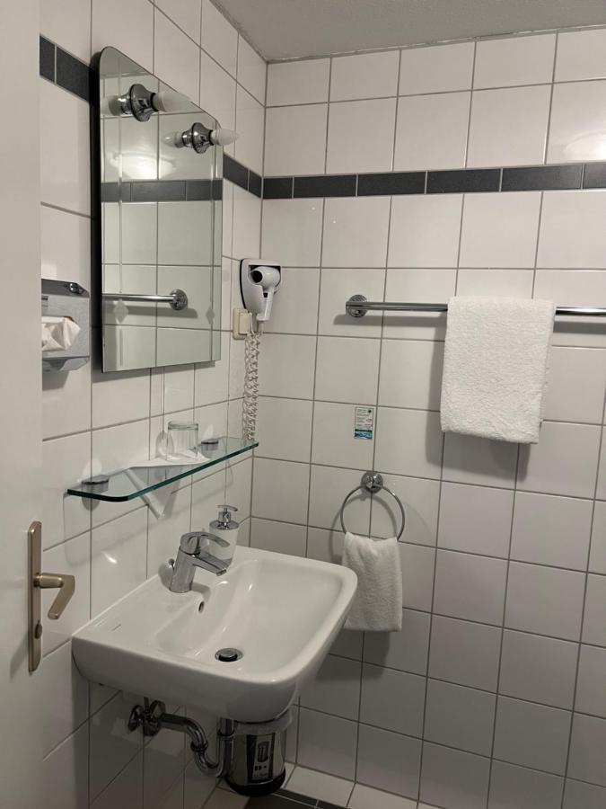 Hotel Schwartzer Loewe Babenhausen Kültér fotó